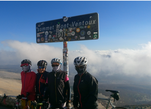 La traditionnelle photo au sommet du Mont Ventoux !